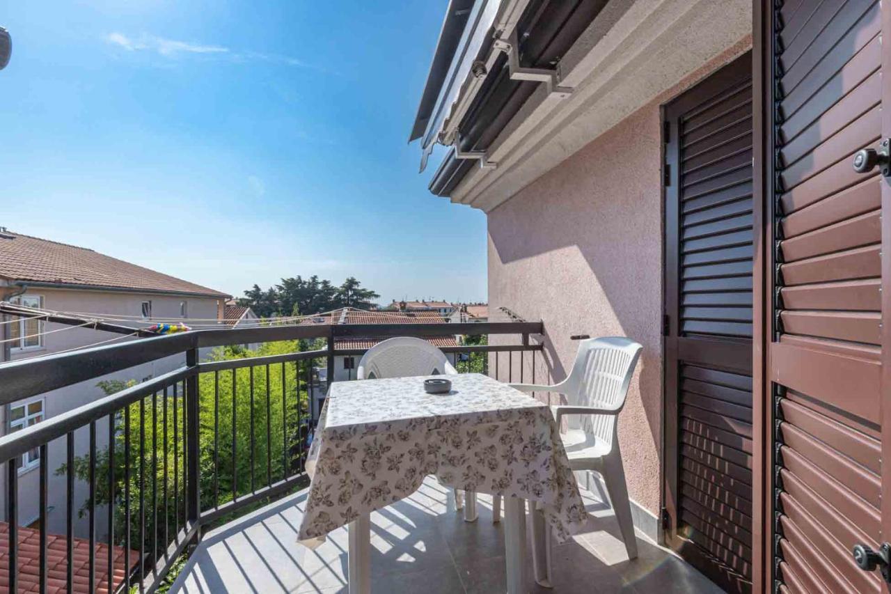 Medak Appartement Poreč Buitenkant foto